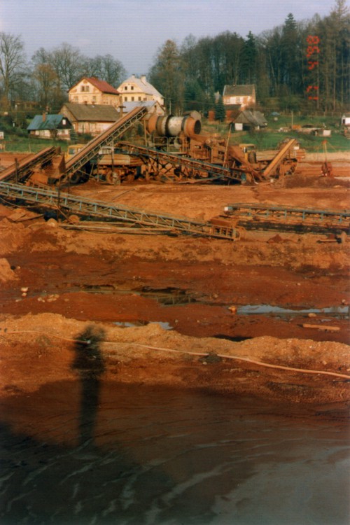 Mining of precious garnets