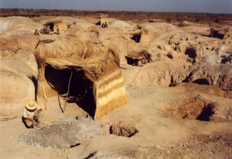 Refuse pile after mining of quartz veins - the Titao district