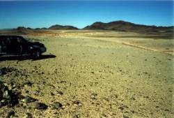 Huge quartz dike in the central part of 